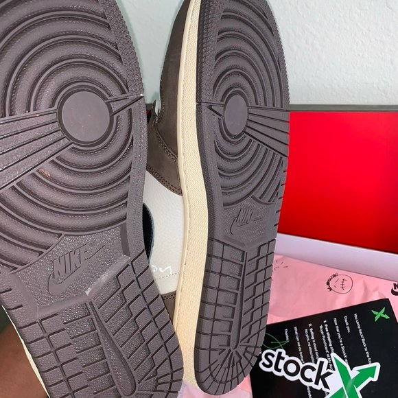 Air Jordan main image 4